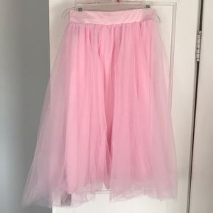 Pink tulle midi skirt